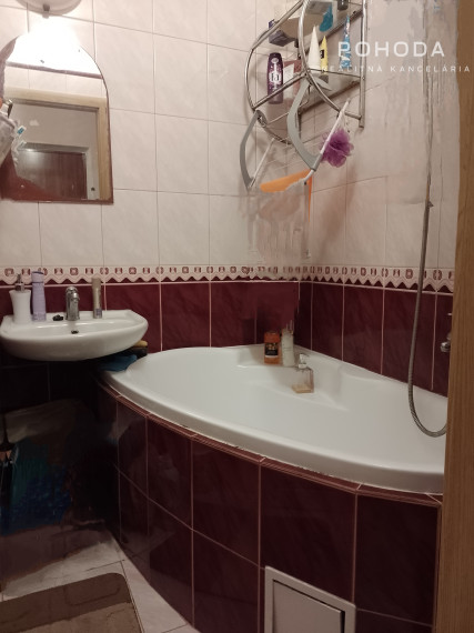 BYT - 1.izbový s loggiou,  rekonštrukcia