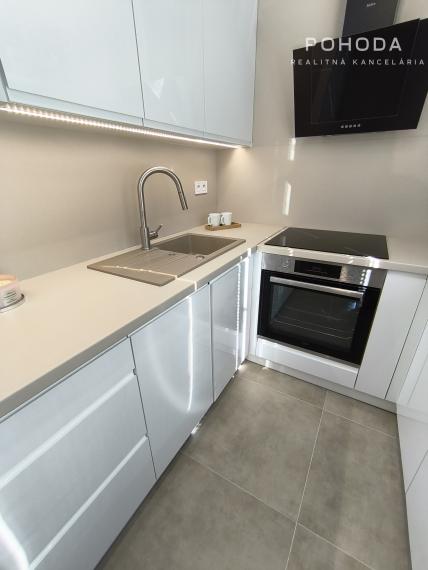 REZERVOVANÝ - 2 izbový byt s loggiou, Košice - Staré Mesto