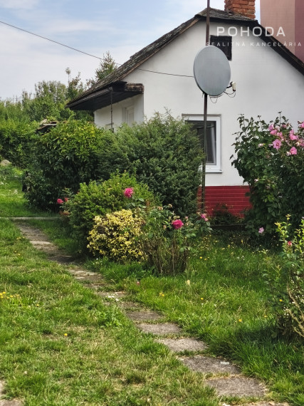 Rodinný dom s pozemkom 983m2 len 24km od Košíc