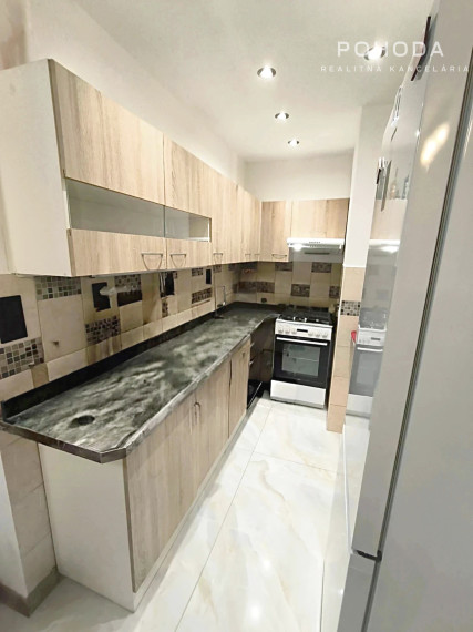 Turgenevova: 1,5 izbový byt, 42 m² + veľká loggia TOP