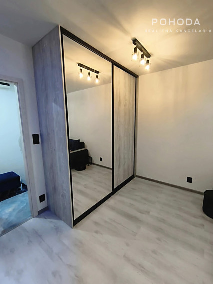 Turgenevova: 1,5 izbový byt, 42 m² + veľká loggia TOP