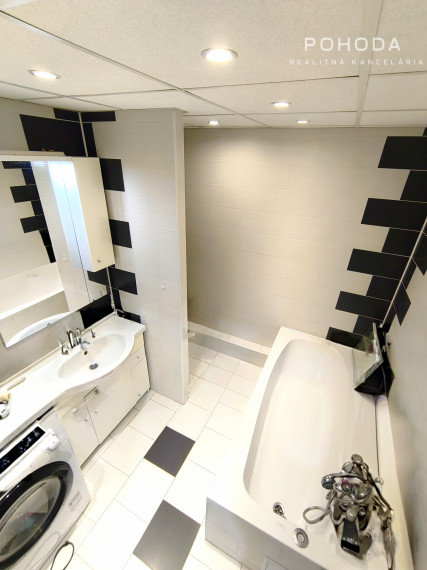 Turgenevova: 1,5 izbový byt, 42 m² + veľká loggia TOP