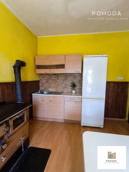 Pokojné bývanie s veľkým pozemkom len 20km od Košíc– Paňovce