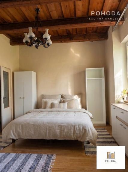 Pokojné bývanie s veľkým pozemkom len 20km od Košíc– Paňovce