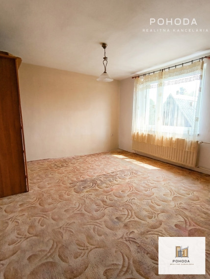 Rodinný dom Pereš –pozemok 800 m², tiché prostredie