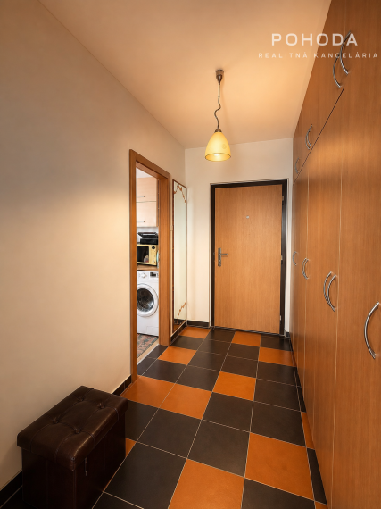 Na predaj | Slnečný 2-izbový byt, 42 m² + 6 m zasklená loggia | Zupkova, Košice