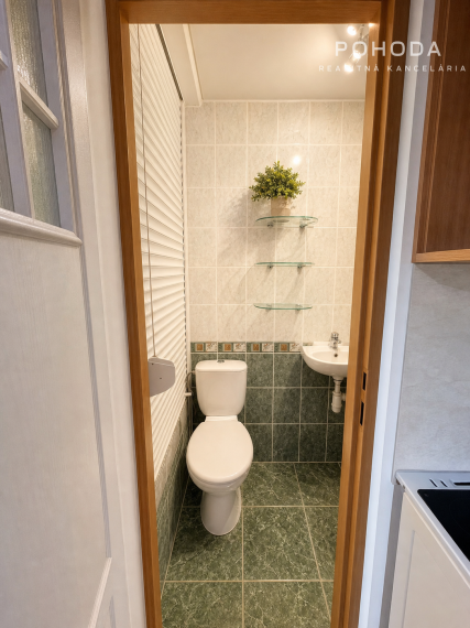 Na predaj | Slnečný 2-izbový byt, 42 m² + 6 m zasklená loggia | Zupkova, Košice