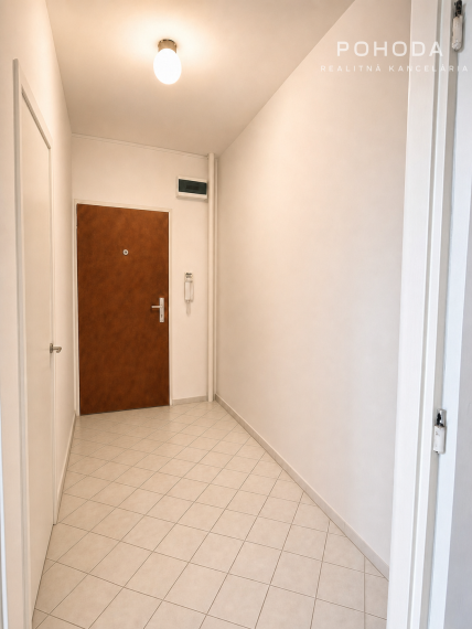 Mesto pod oknami, pokoj za dverami. 3,5-izbový byt na Južnej triede v Košiciach