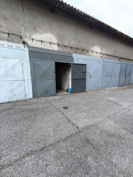 Garáž s elektrinou a pozemkom v centre Košíc - Tatranská ul.