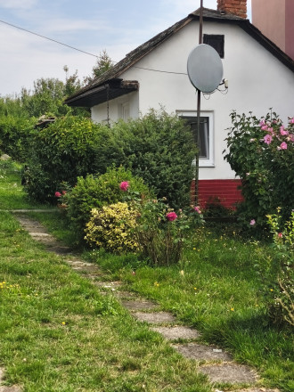 Rodinný dom s pozemkom 983m2 len 24km od Košíc - fotografia 11