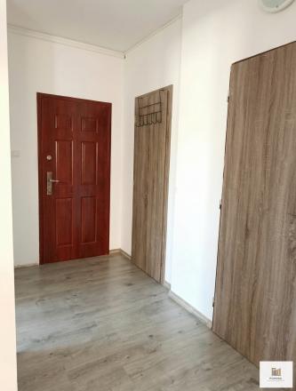 Veľký 3 izb. byt, 66m² + loggia, Lidické námestie - fotografia 10