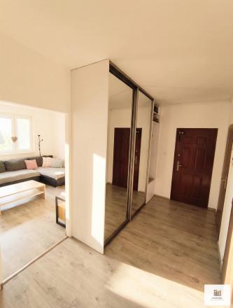 Veľký 3 izb. byt, 66m² + loggia, Lidické námestie - fotografia 7