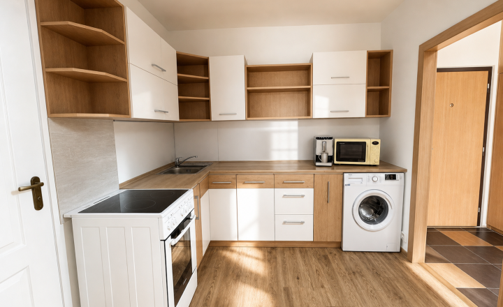 REZERVOVANÝ Slnečný 2-izbový byt, 42 m² + 6 m zasklená loggia | Zupkova, Košice